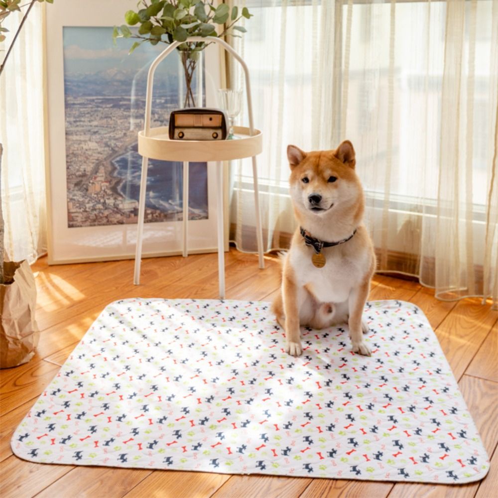 Pet Beds - 耐久性のある超吸収ペットベッドマット、再利用可能で洗える子犬用おしっこパッド（フェロモン入り）、漏れ防止防水ペットトレーニングパッド（犬用）