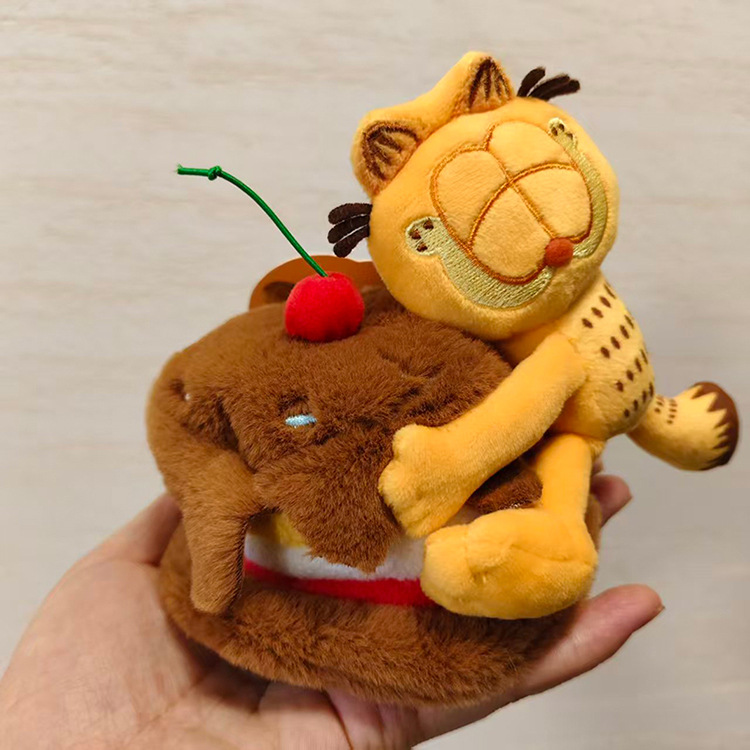 10CMオリジナルガーフィールドペンダントぬいぐるみおもちゃ - Cat Toys のレビューと価格