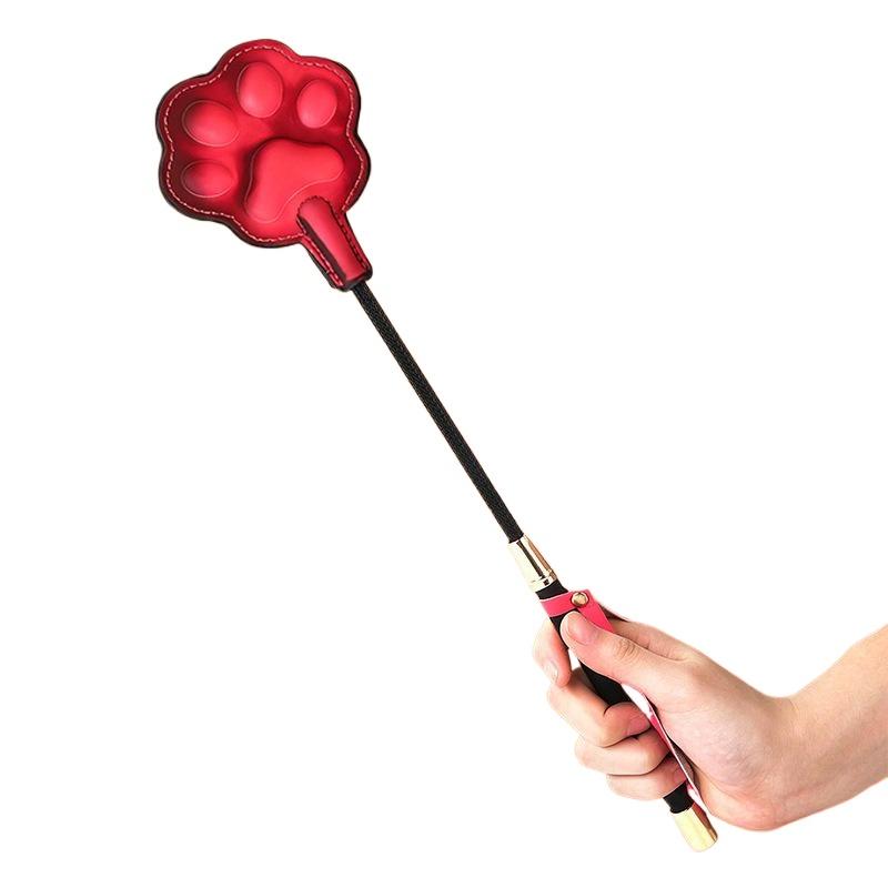 体温に反応して色が変わるレザー製スパンキングパドル、3Dキュ - Cat Toys のレビューと価格