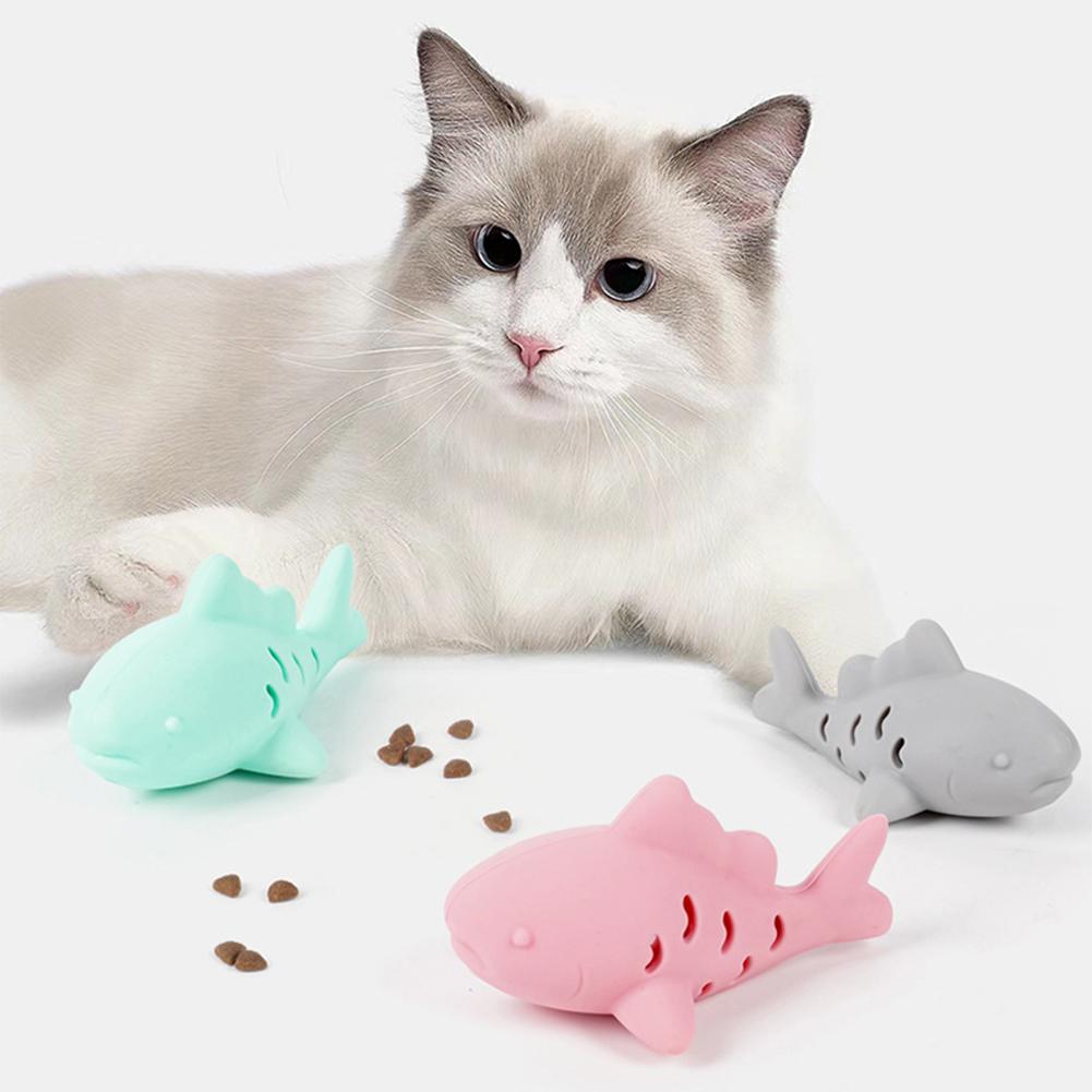 猫と犬が一緒に遊べるおもちゃ。魚の形をした、噛みつきに強いゴ - Rubber Treat Dispensing Dog Toy のレビューと価格